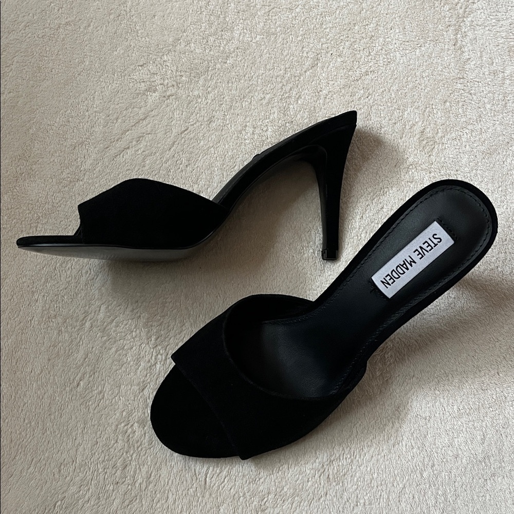 Black Suede “Erin” Steve Madden Heels Sandals Mules sz 8.5 New